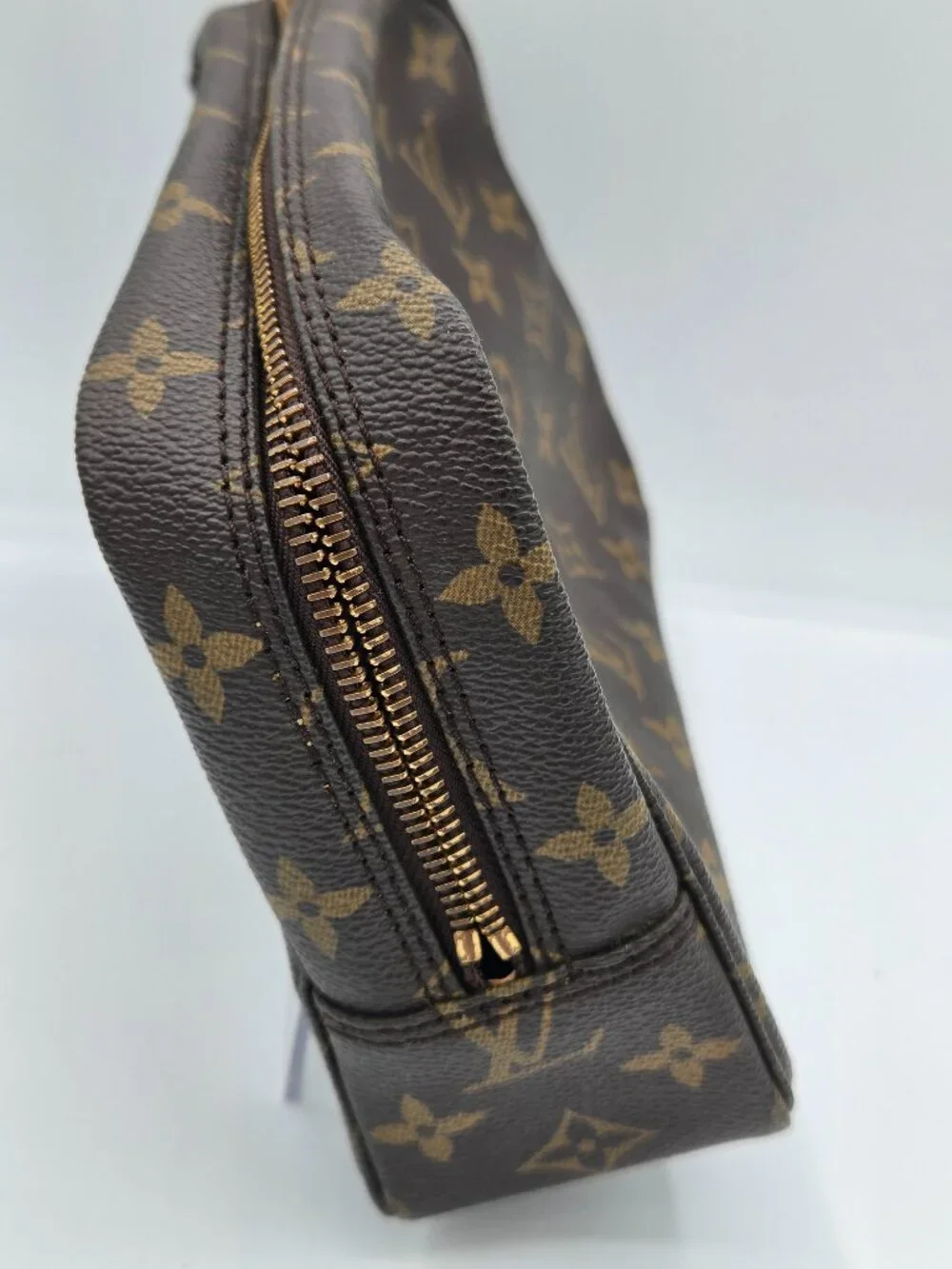 Louis Vuitton Monogram Trousse Toilette 23 Cosmetic Pouch Authentic